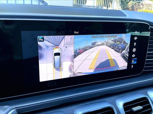 Used 2022 Mercedes-Benz GLS 450 4MATIC image 26