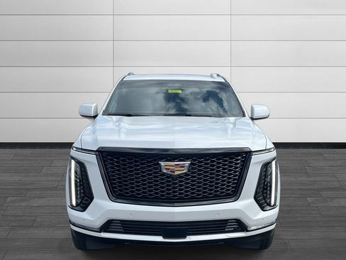 Certified 2025 Cadillac Escalade Sport Platinum image 8