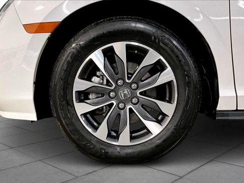 Used 2024 Honda Odyssey EX-L image 10