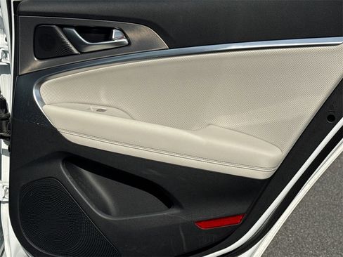 Used 2025 Genesis G70 2.5T w/ Sport Prestige Package image 16