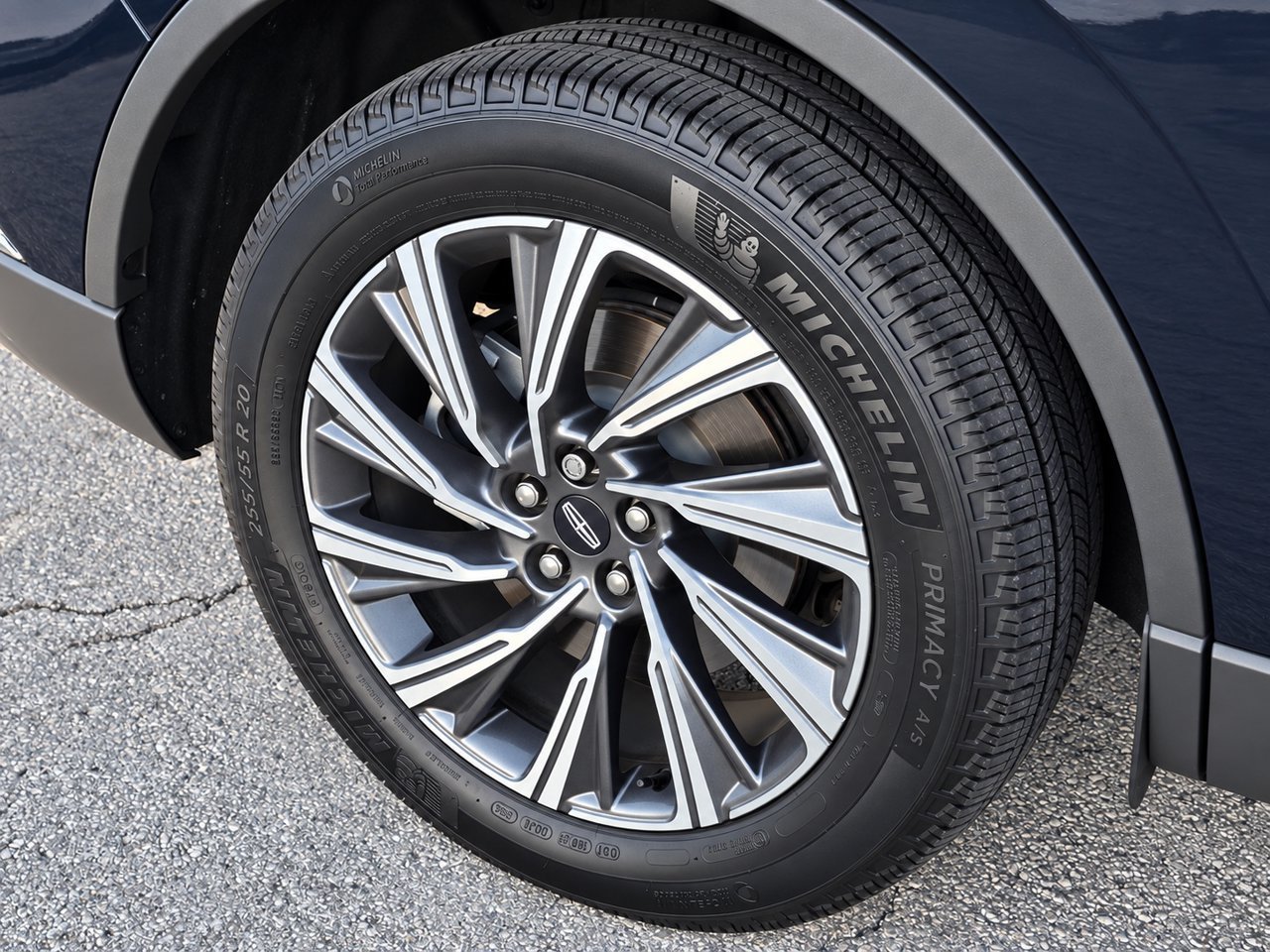 Used 2025 Lincoln Aviator AWD image 9