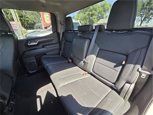 Used 2025 GMC Sierra 1500 SLT RWD image 11