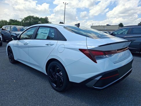 New 2026 Hyundai Elantra Sport FWD image 4