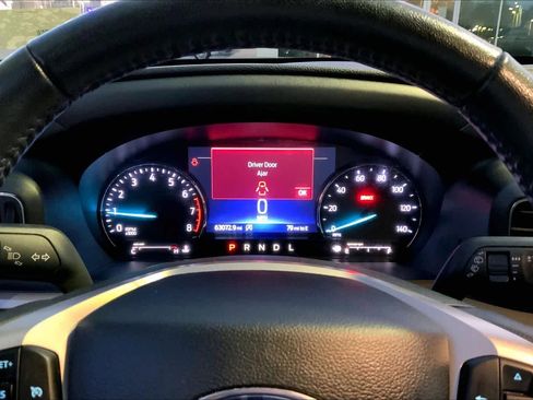 Used 2023 Ford Explorer XLT w/ Equipment Group 202A image 24