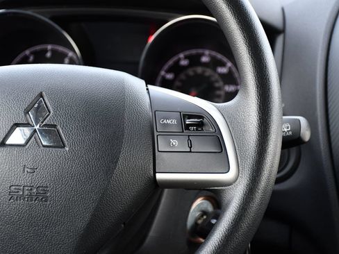 Used 2025 Mitsubishi Outlander Sport ES AWD/4WD image 25