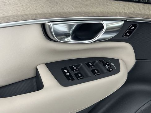 New 2026 Volvo XC90 T8 Plus w/ Protection Package Premier image 13