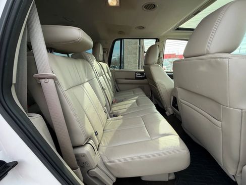 Used 2016 Lincoln Navigator Select image 27