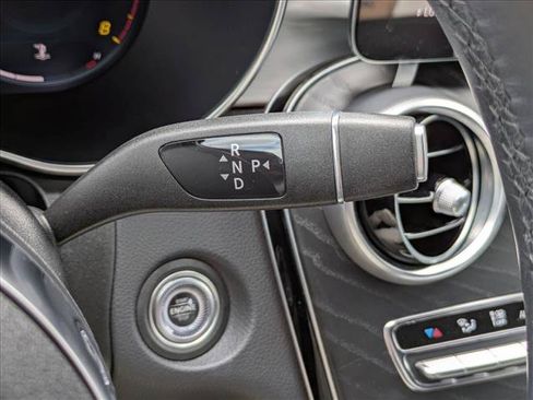 Used 2022 Mercedes-Benz GLC 300 4MATIC Coupe image 12