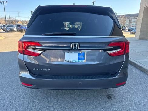 Certified 2024 Honda Odyssey EX-L image 3