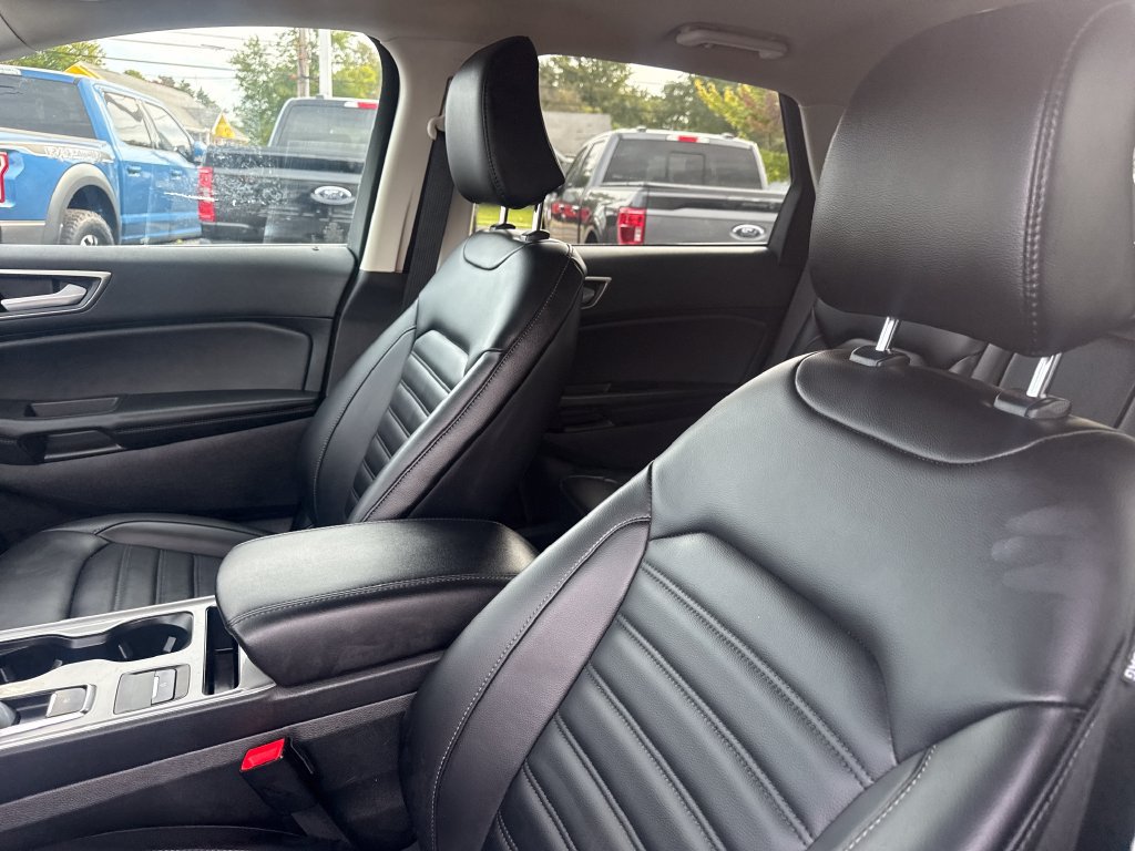 Used 2024 Ford Edge SEL w/ Convenience Package AWD/4WD image 25