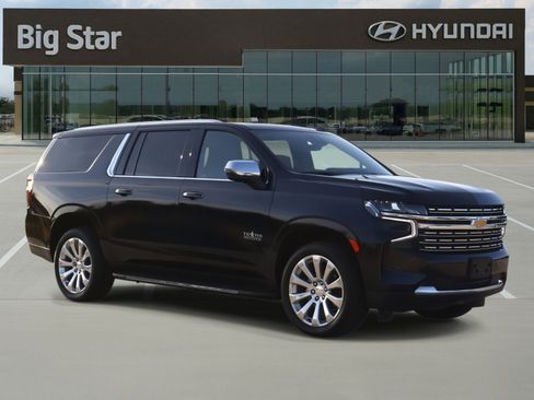 Used 2024 Chevrolet Suburban Premier w/ Premium Package 2 image 6