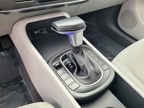 Used 2024 Hyundai Kona SEL image 19