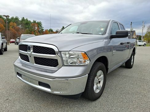 Used 2024 RAM 1500 Classic SLT image 4