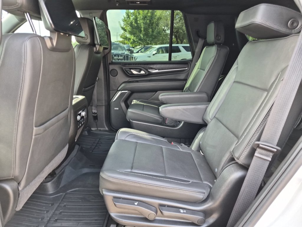 Used 2021 GMC Yukon Denali w/ Denali Premium Package RWD image 33