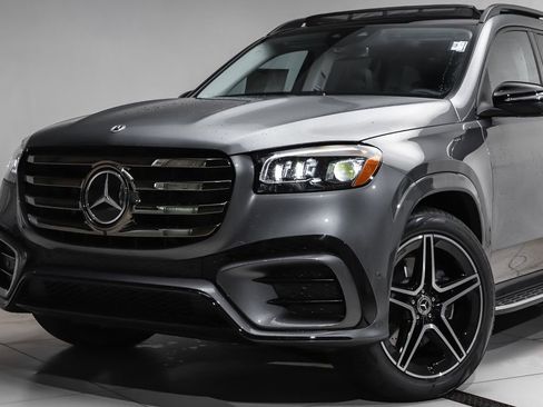 New 2026 Mercedes-Benz GLS 450 4MATIC image 2