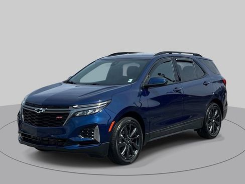 Used 2023 Chevrolet Equinox RS w/ LPO, Floor Liner Package FWD image 10