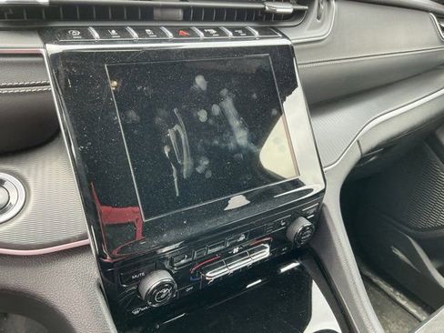 Used 2024 Jeep Grand Cherokee Altitude image 22