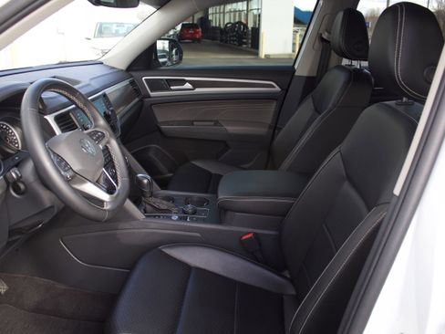 Used 2021 Volkswagen Atlas SE image 11