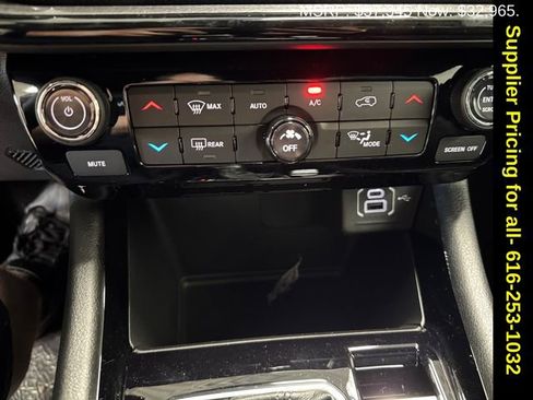 New 2026 Jeep Compass Limited image 13