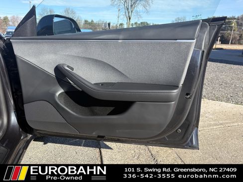 Used 2025 Tesla Model 3 Long Range image 18