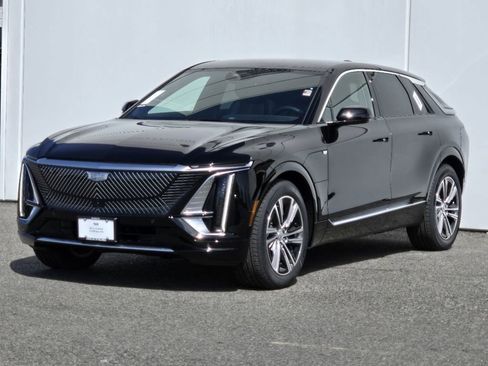 New 2026 Cadillac Lyriq Luxury AWD/4WD image 34
