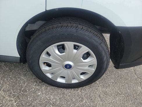 Used 2022 Ford Transit Connect XL FWD image 7