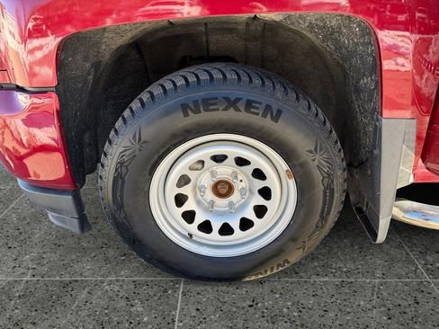 Used 2018 Chevrolet Silverado 1500 LT w/ All Star Edition image 9