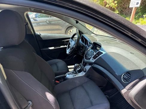 Used 2013 Chevrolet Cruze LT FWD image 9