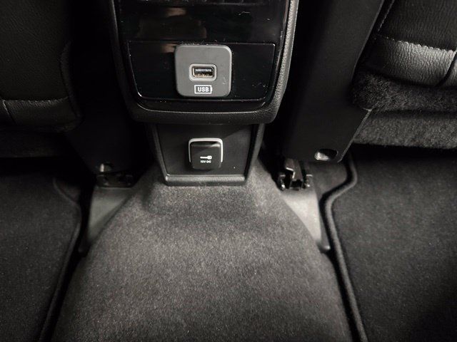 Used 2024 Jeep Compass Limited AWD/4WD image 29