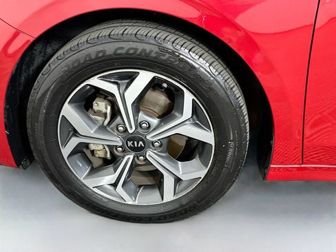 Used 2021 Kia Forte LXS FWD image 28