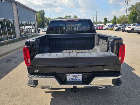 Used 2021 GMC Sierra 1500 SLT w/ SLT Premium Package AWD/4WD image 12