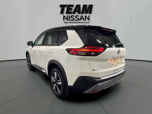Used 2023 Nissan Rogue SL w/ SL Premium Package image 4