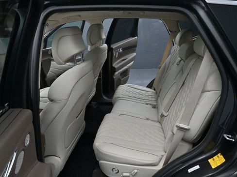 Used 2024 Genesis GV80 3.5T w/ Prestige Package image 33