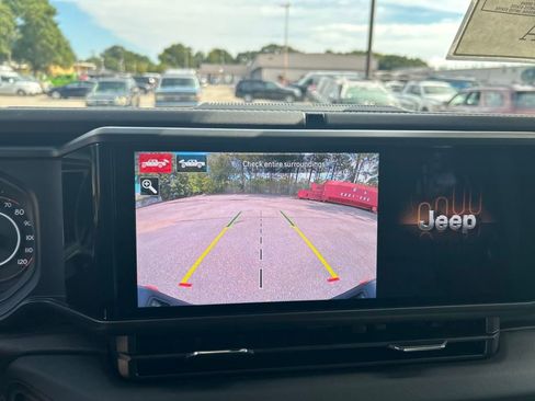 New 2025 Jeep Gladiator Mojave w/ Safety Group AWD/4WD image 15