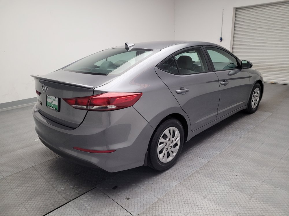 Used 2017 Hyundai Elantra SE w/ Cargo Package FWD image 9