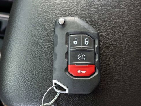 Used 2022 Jeep Gladiator Mojave w/ LED Lighting Group AWD/4WD image 29