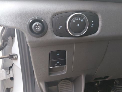 New 2023 Ford E-Transit Medium Roof image 24