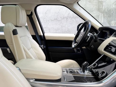 Used 2019 Land Rover Range Rover Sport Supercharged image 25