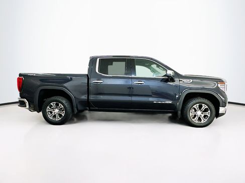 Used 2025 GMC Sierra 1500 SLT image 10