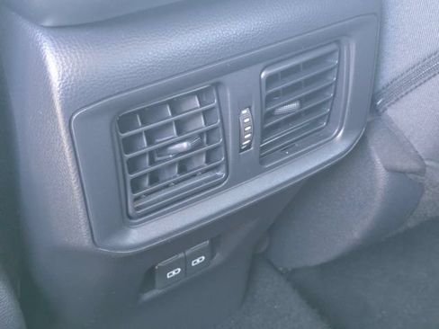 Used 2025 Toyota RAV4 XLE w/ Weather Package AWD/4WD image 18