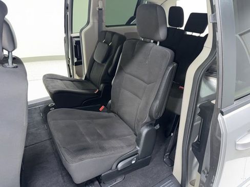 Used 2017 Dodge Grand Caravan SE w/ Power Window Group FWD image 24