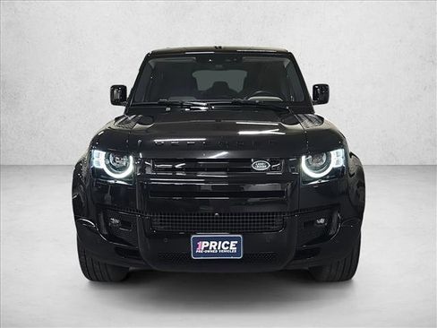 Certified 2024 Land Rover Defender 110 X-Dynamic SE AWD/4WD image 2