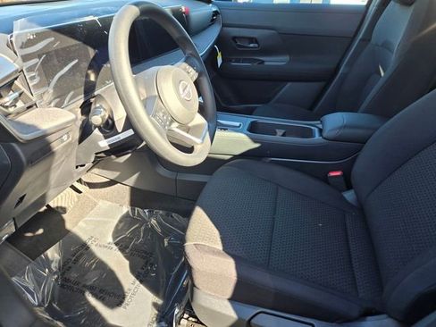 New 2026 Nissan Kicks S image 5