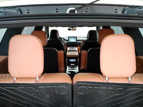 Used 2022 Lincoln Aviator Black Label Grand Touring w/ Class IV Trailer Tow Package AWD/4WD image 32