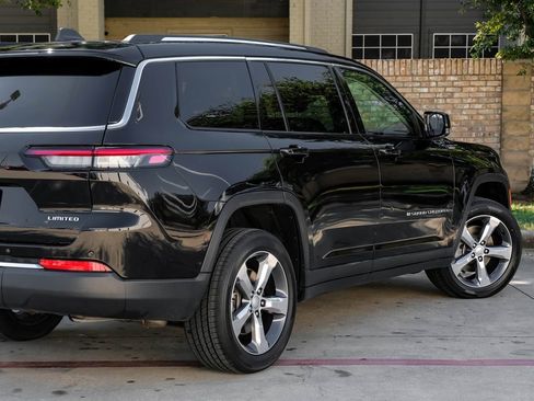 Used 2022 Jeep Grand Cherokee L Limited image 19