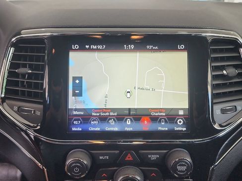 Used 2021 Jeep Grand Cherokee Limited w/ Luxury Group II RWD image 14