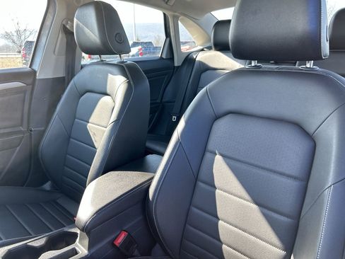 Used 2023 Volkswagen Jetta SE image 22