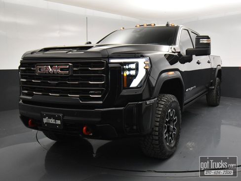 Used 2025 GMC Sierra 2500 AT4X image 47
