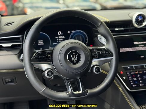 Used 2023 Maserati Grecale Modena AWD/4WD image 17