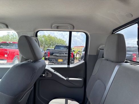 Used 2019 Nissan Frontier SV RWD image 21